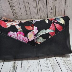 Faux leather & metallic clutch bag